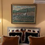 Elda Yellow Palace, Pazari I Ri Apartments